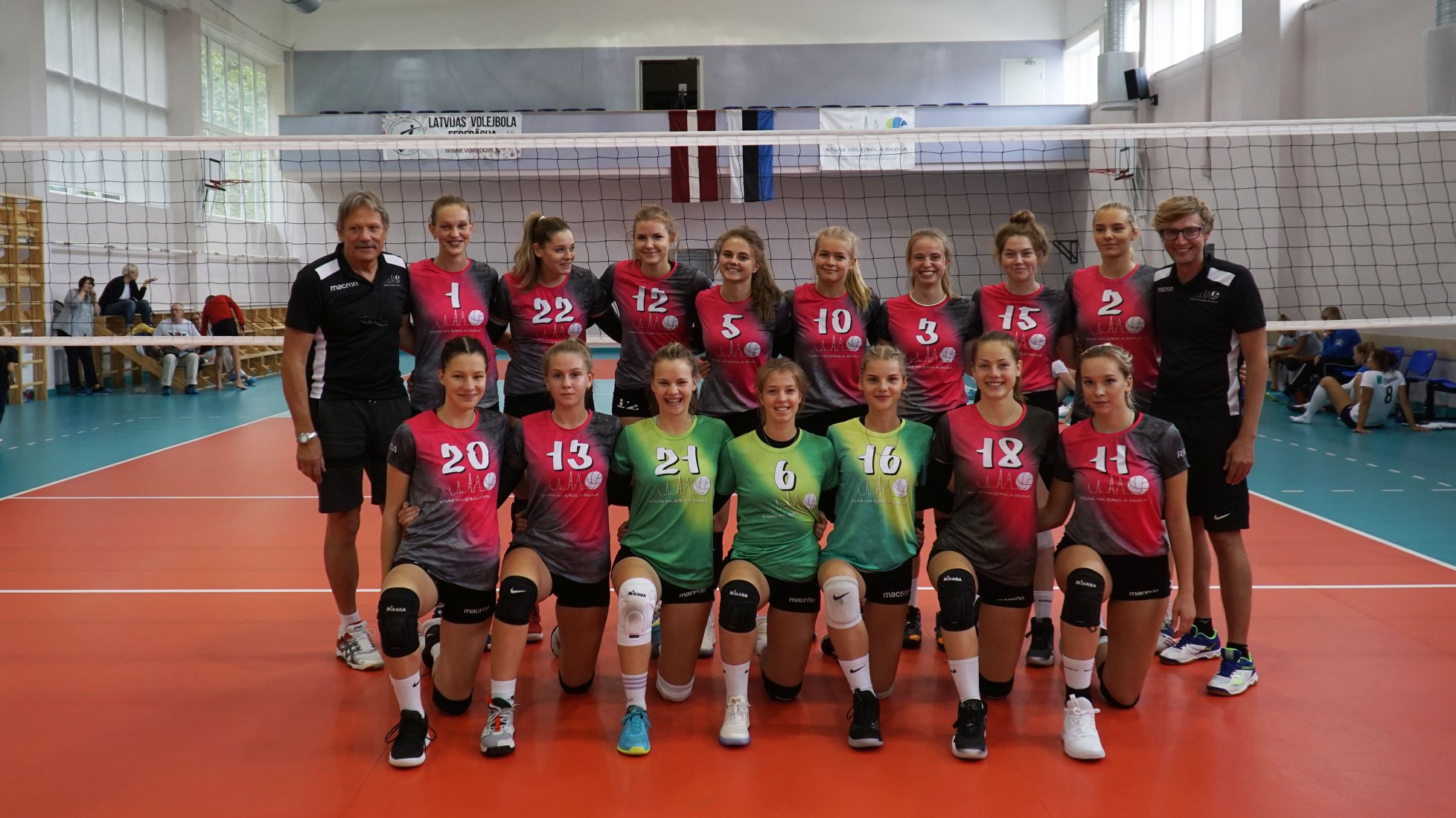Rīgas Volejbola skolas meiteņu komanda uzsāk sezonu