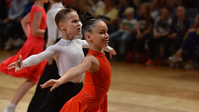 Latvijas pāris izcīna 3. vietu pasaules junioru čempionātā 10 dejās 