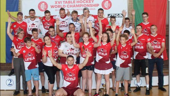 Minskā ir noslēdzies Pasaules čempionāts galda hokejā