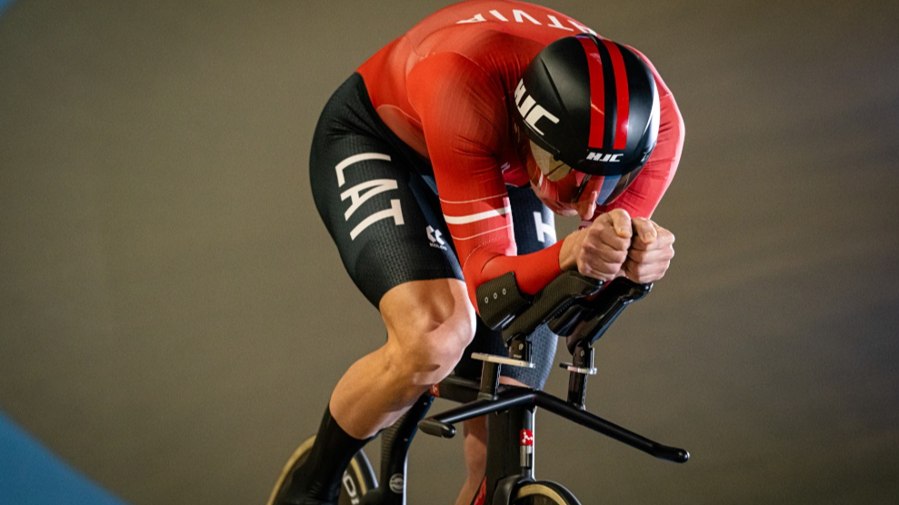 Vitālijs Korņilovs uzstāda Latvijas rekordu treka riteņbraukšanā