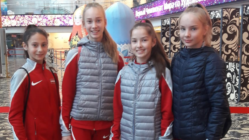 Latvijas vingrotāji piedalījās 1. Pasaules Junioru čempionātā mākslas vingrošanā