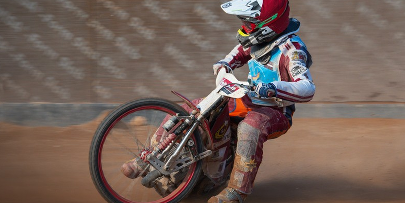 Aizvadītas sacensības Biķernieku spīdveja stadionā