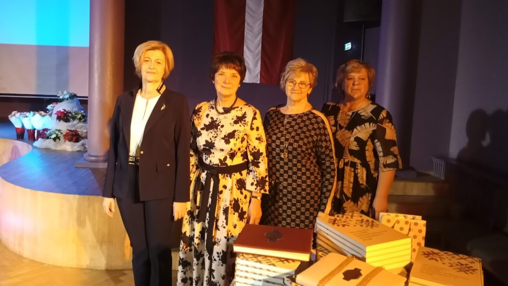 Par godu bērnudārza 90-tajai dzimšanas dienai izdod grāmatu “Rīgas 13. pirmsskolas izglītības iestādes “Ābecītis” pašvēsture”