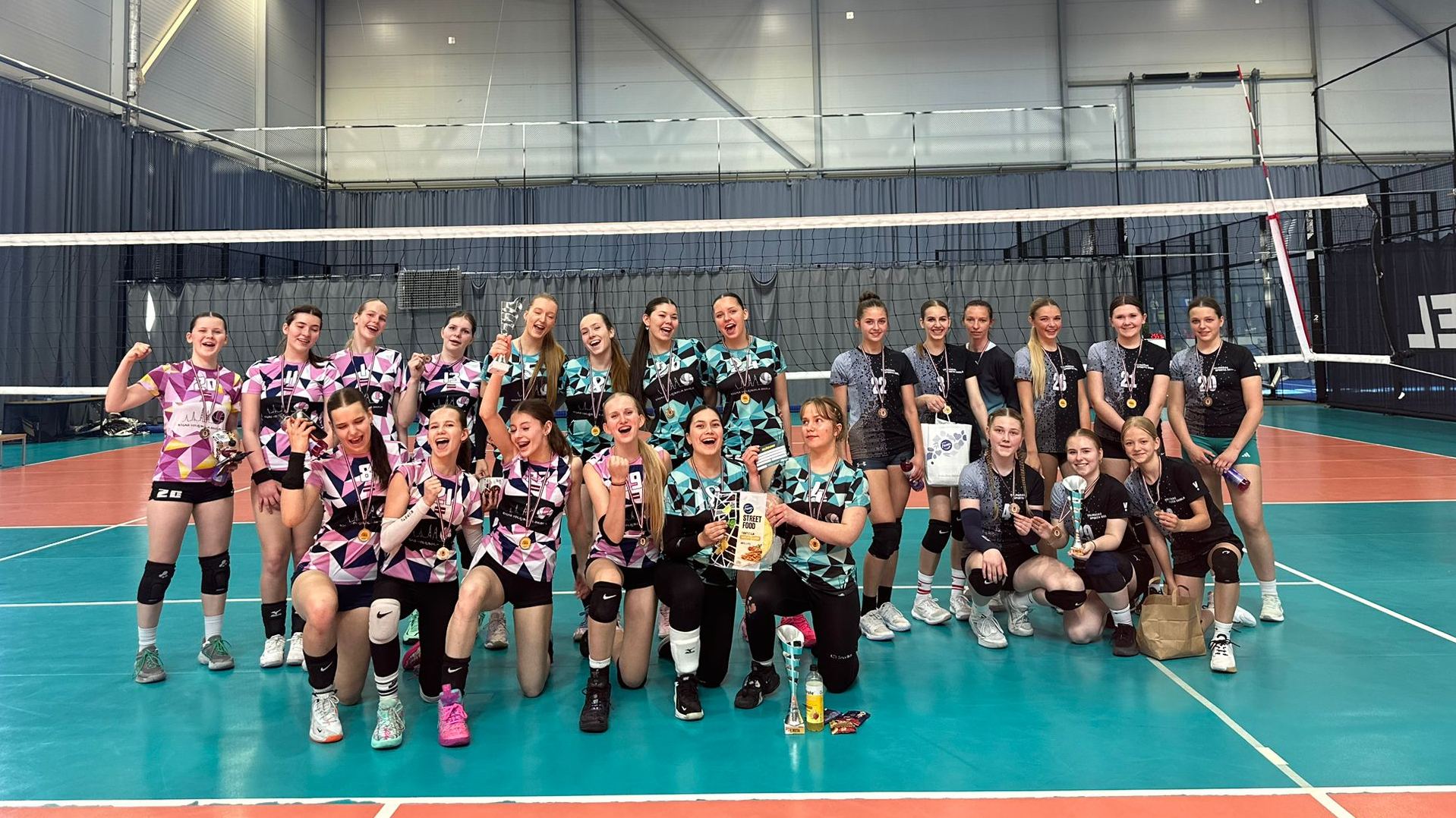 Volejbola turnīrs „EVL pavasara kauss jauniešiem" noslēdzies