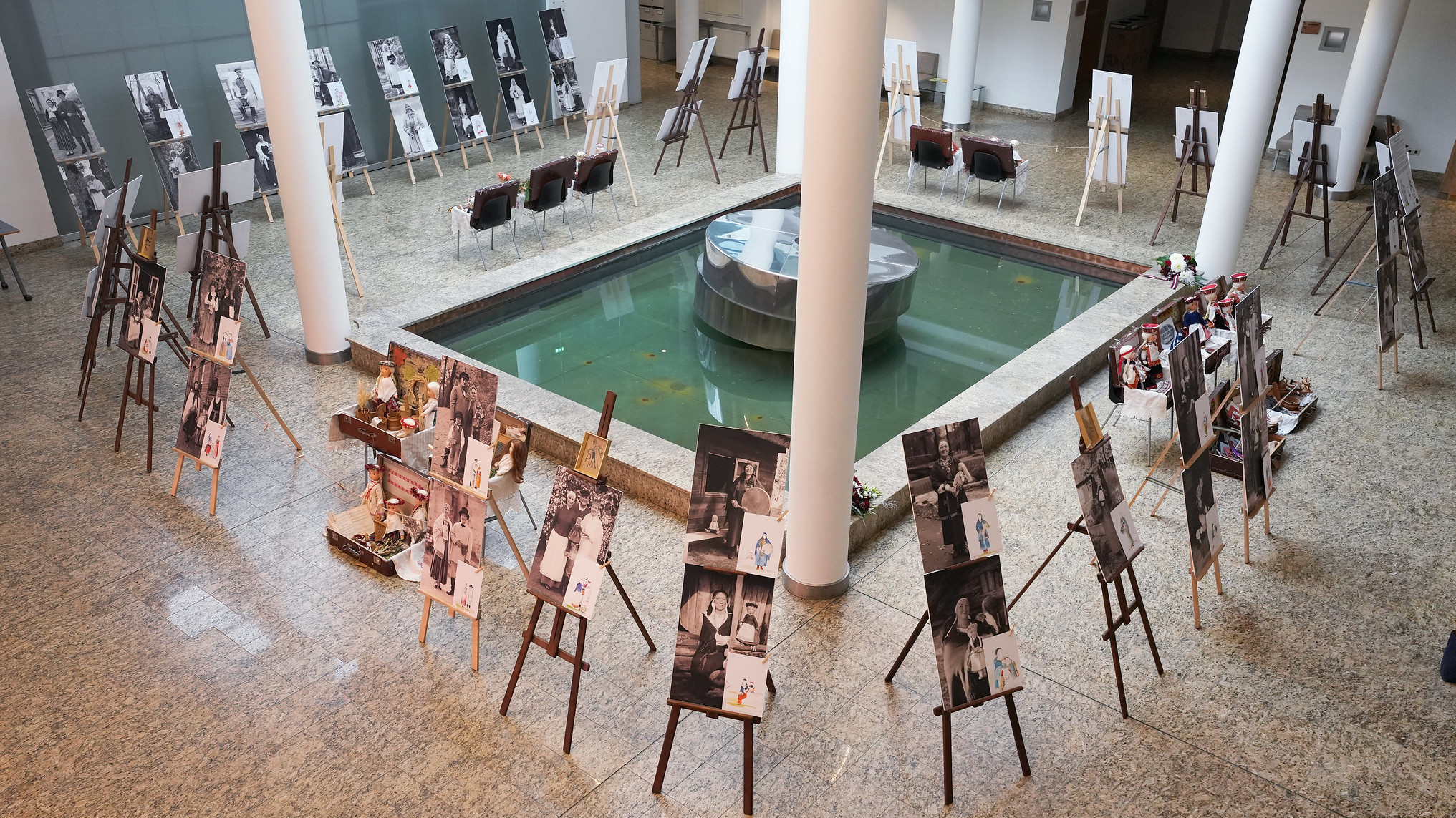 Rīgas domē skatāma Latgales etnogrāfiskās vēstniecības izstāde “Mantojums”