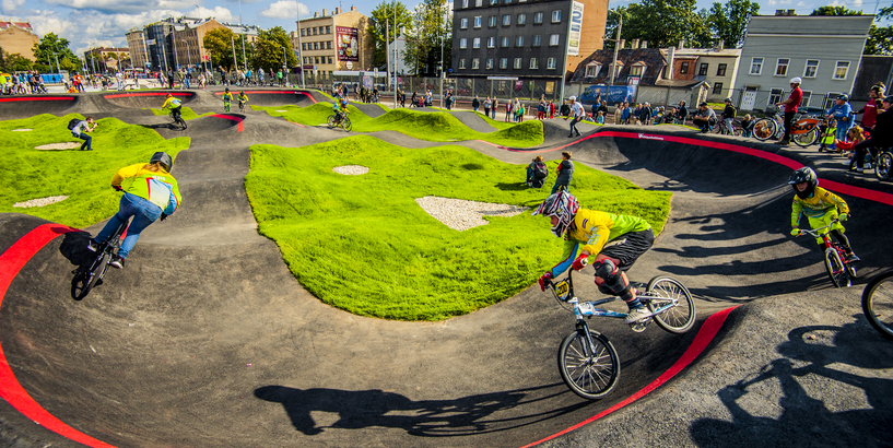 Aicina uz vērienīgām skeitborda sacensībām jaunajā Barona ielas skeitparkā