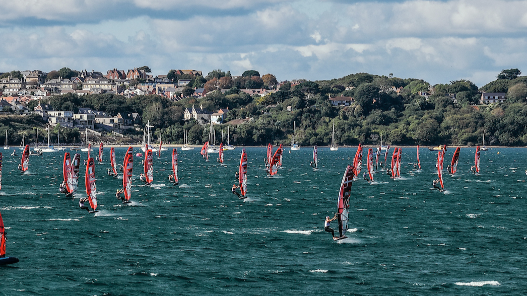 Dāvis Mazais startē 2026. gada iQFOiL pasaules čempionātā