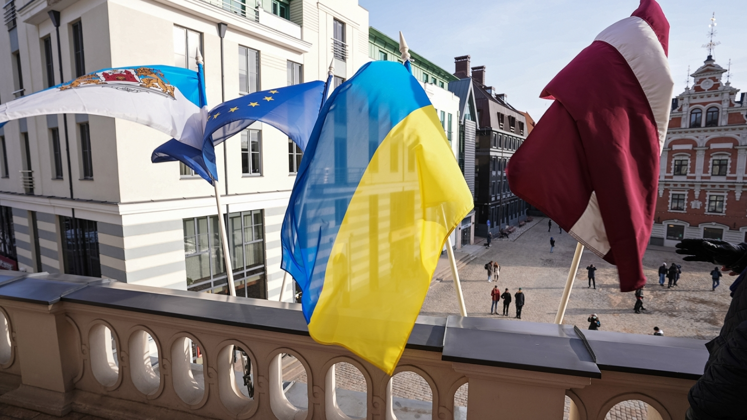 Rīga uzņem bēgļus no Ukrainas; būs pieejams diennakts uzziņu tālrunis