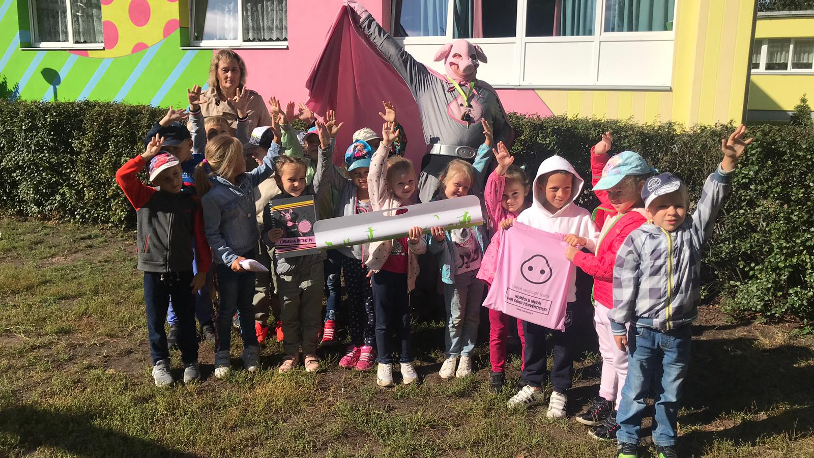 Radošie darbi Rīgas 256. pirmsskolas izglītības iestādē 