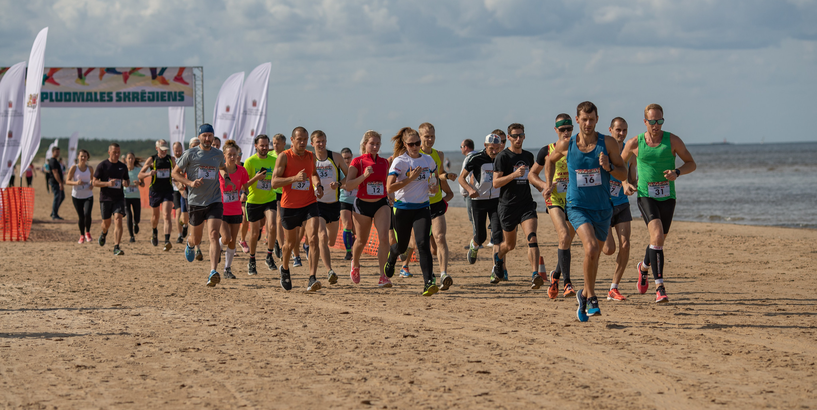 Saulainais Vecāķu skrējiens