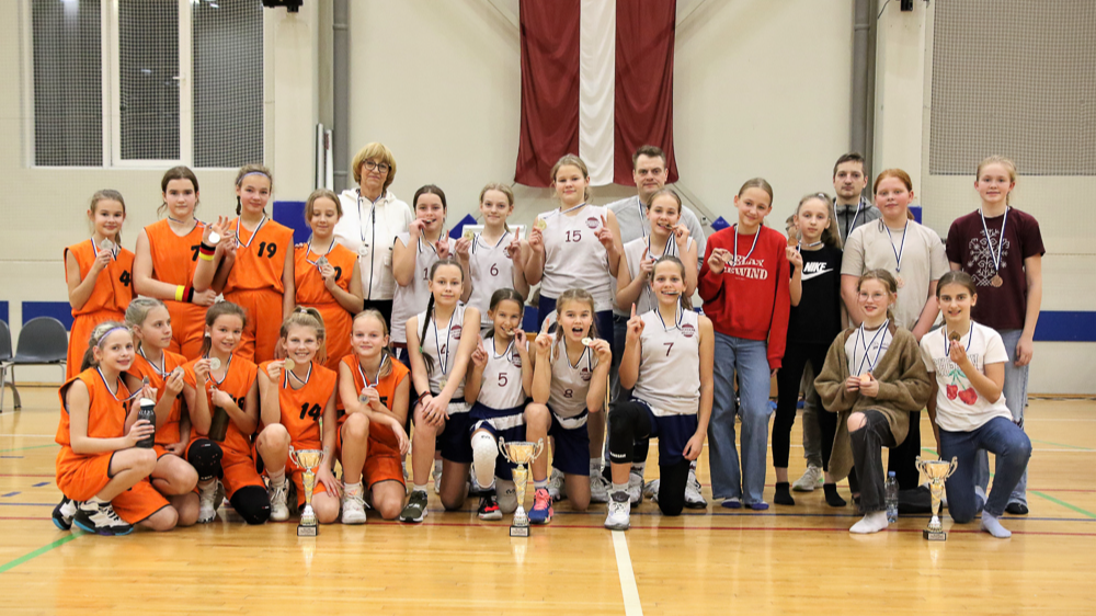 Norisinājušās Rīgas valstspilsētas starpskolu sacensības basketbolā