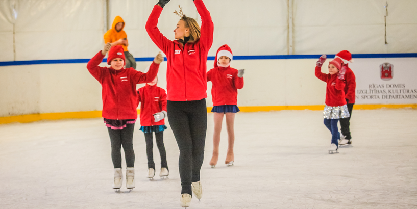 Aicina apmeklēt Rīgas publisko slidotavu