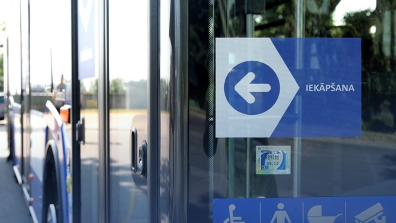Atjauno atlaides Rīgas sabiedriskajā transportā visām pasažieru kategorijām