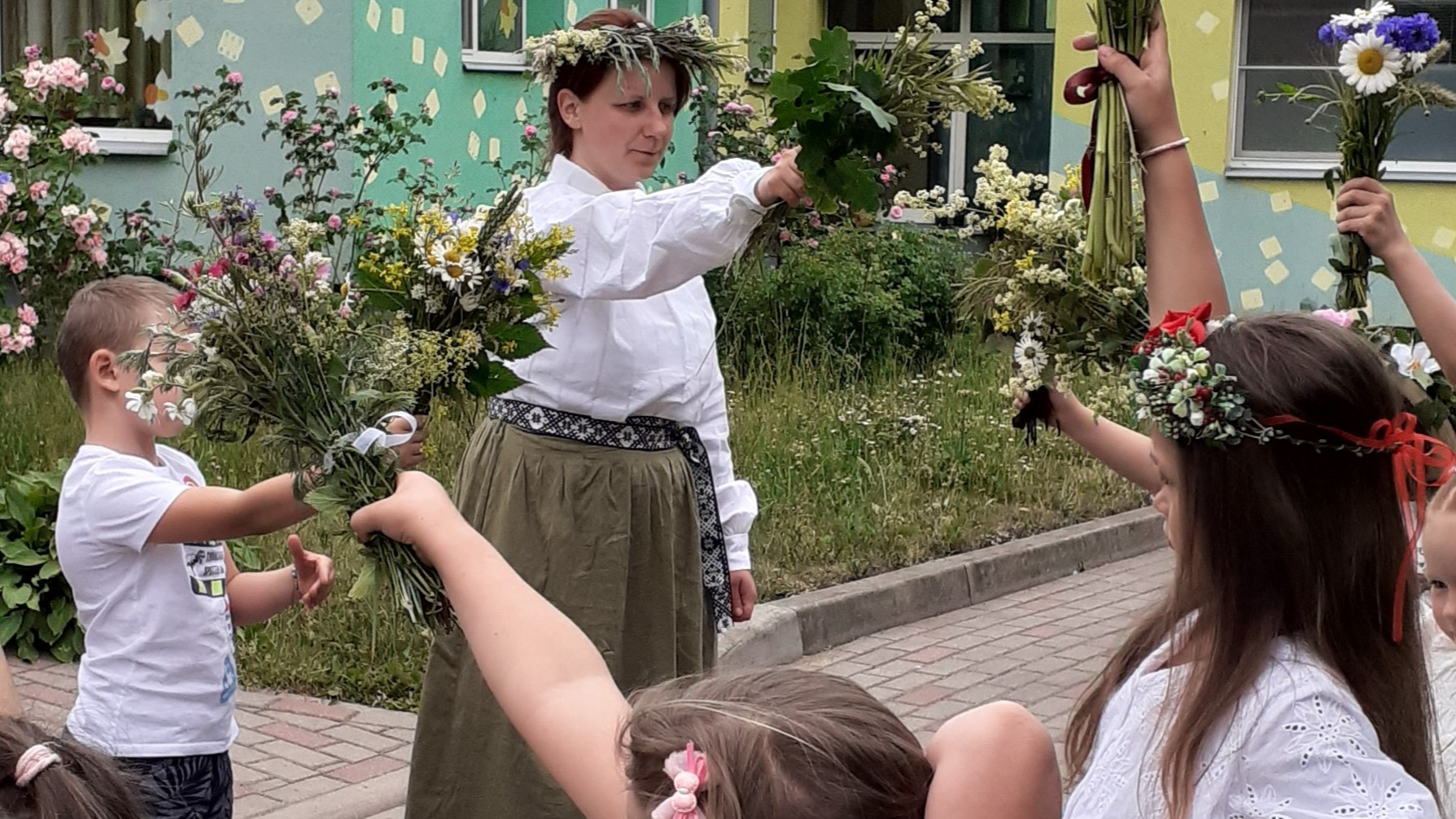 Līgojiet, Jāņu bērni!