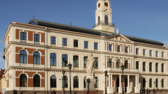 Uzlabojies rīdzinieku vērtējums par pašvaldības darbu