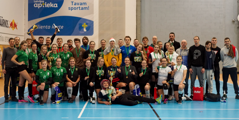 Sadalītas medaļas Ziemassvētku kausa izcīņā volejbolā