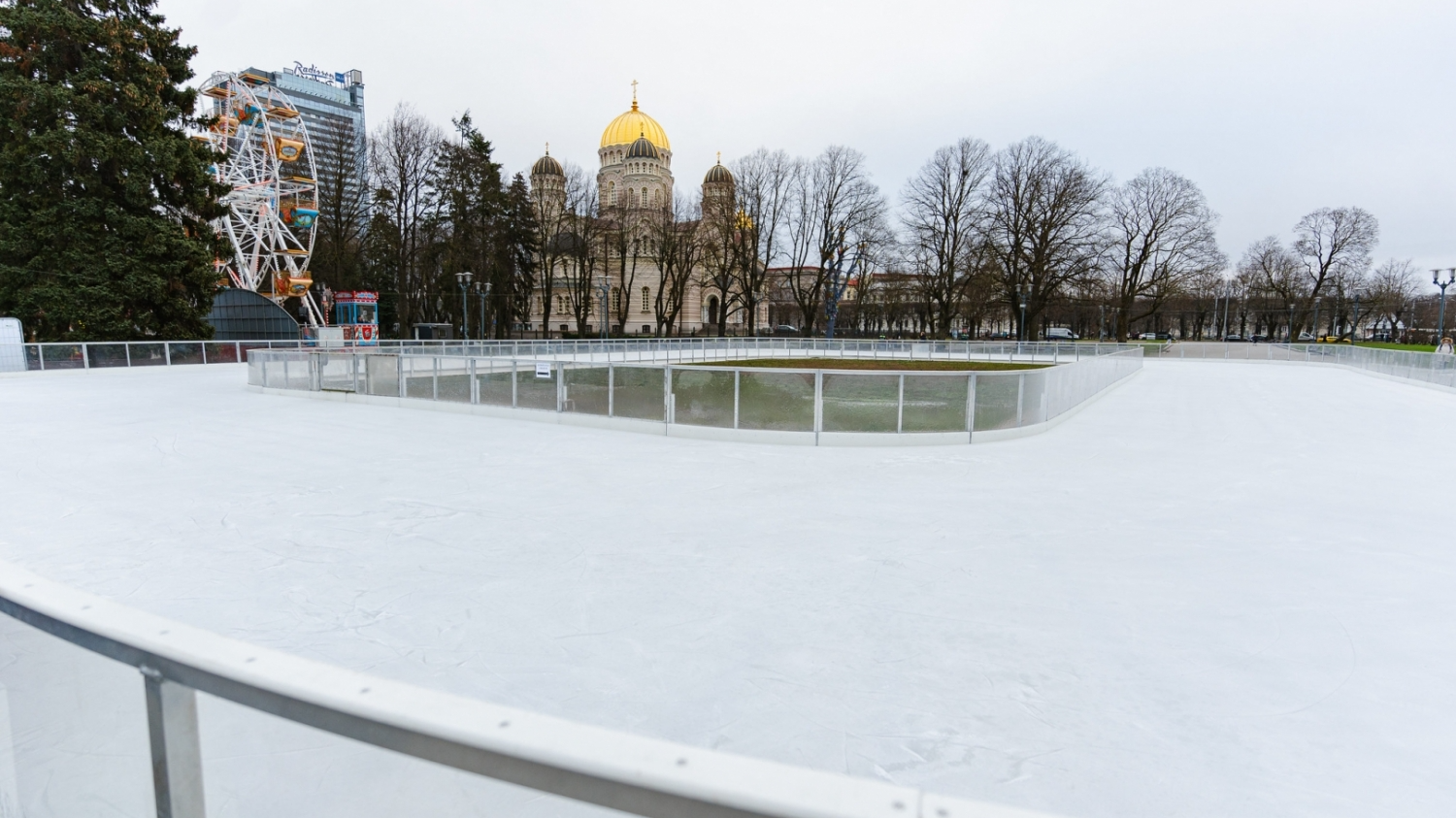 Slidotava Esplanādē atsākusi darbību