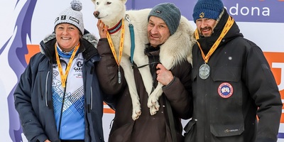 PK posmā kamanu suņu sportā Madonā latvieši cīnījās par uzvarām ar igauņiem 