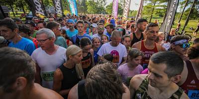 Ar rekordskaitu dalībnieku un vairākiem jaunumiem Uzvaras parkā sākusies “Izskrien Rīgu” jaunā sezona 