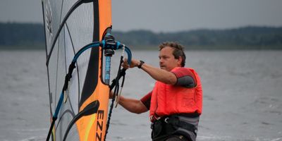 Sācies Pasaules čempionāts vindsērfingā Raceboard klasē