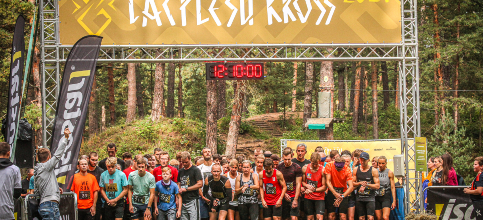 Aizvadīts šķēršļu skrējiens "Lāčplēšu kross"